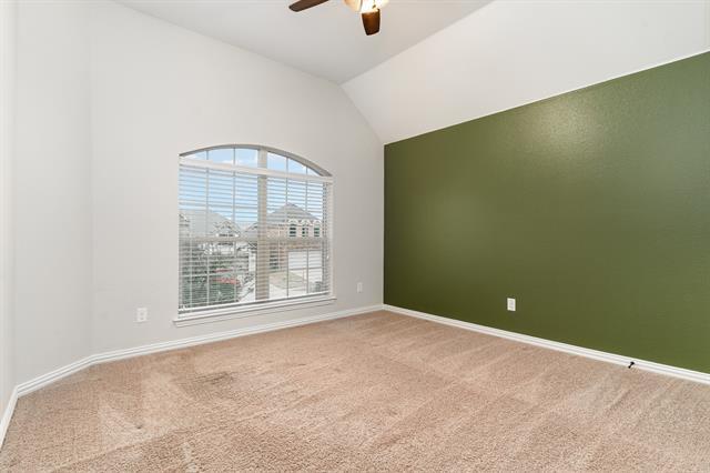 Building Photo - 928 Albany Dr