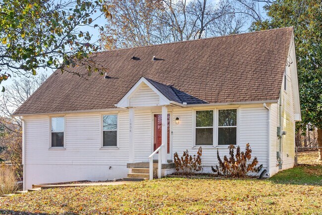 Building Photo - 1804 Palamino Dr