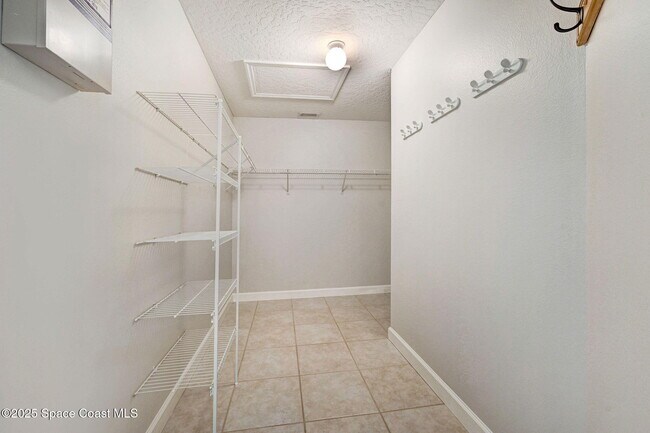 Building Photo - 1135 Egret Lake Way