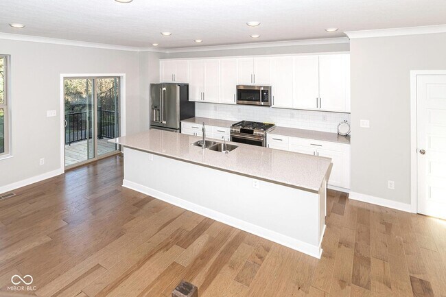 Building Photo - 8238 Bostic Dr