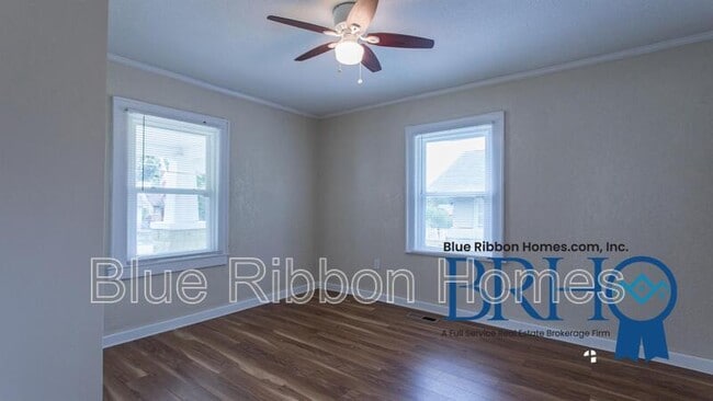 Building Photo - 605 Victory St NW