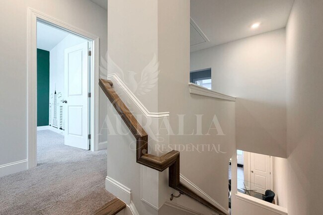 Building Photo - 1306 Farm Pond Trail