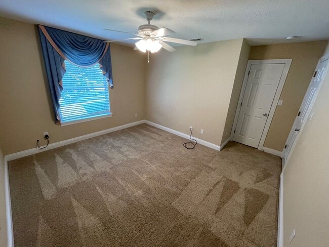 Building Photo - Pensacola - Reserve at Carpenters Creek - 4 Bedroom, 2.5 Bathroom with pool