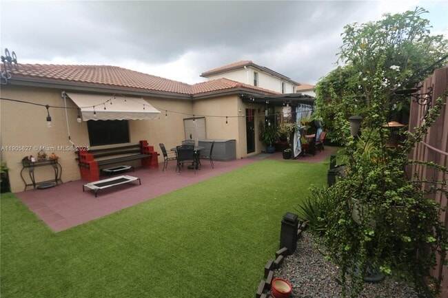 Building Photo - 24123 SW 118 Ave