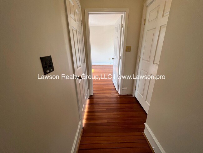 Building Photo - 1625 Westover Ave SW