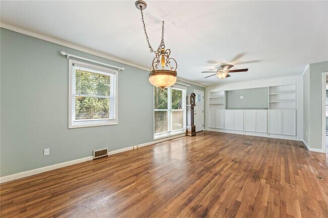 Building Photo - 2679 Harrington Dr