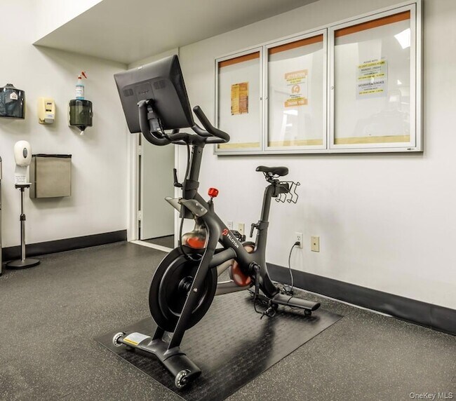 Building Photo - 4-74 48th Avenue Unit 25M