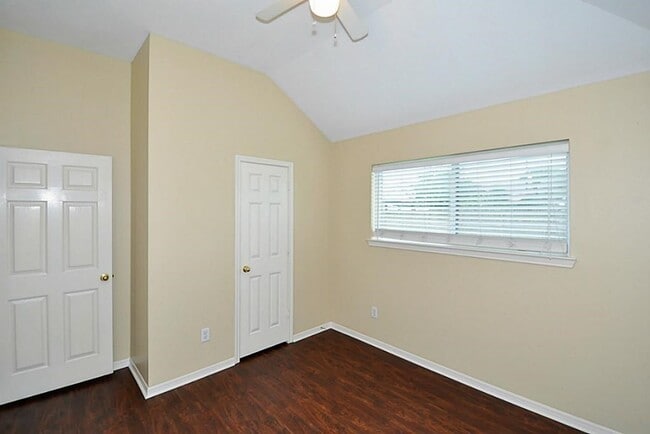 Building Photo - 8715 Charity St