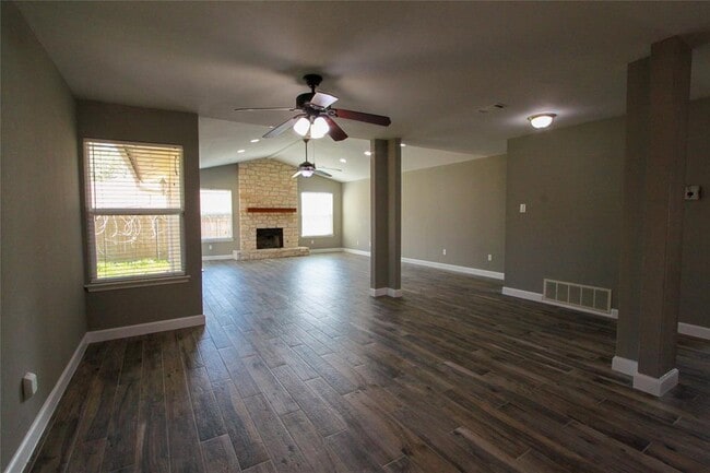 Building Photo - 11505 Powder Mill Trail