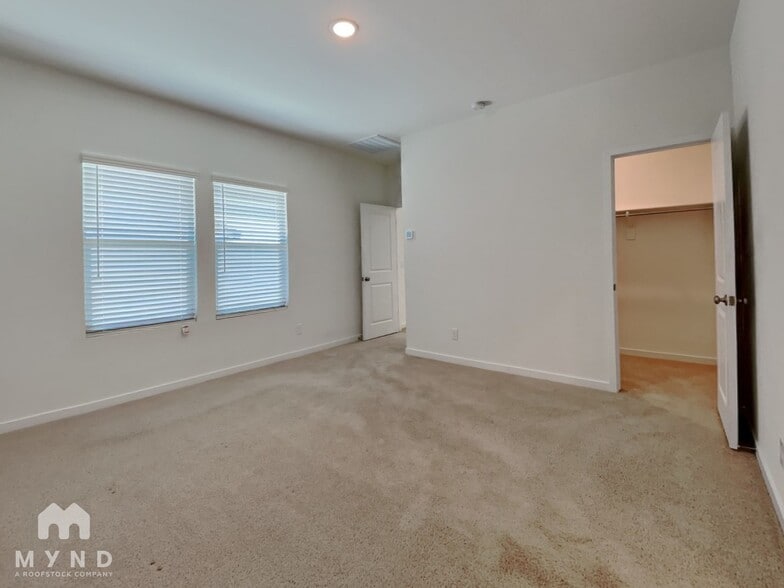 Building Photo - 7918 N 79th Ave