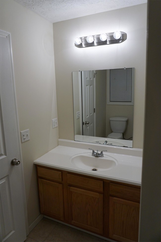 Building Photo - 159 Midland Trail