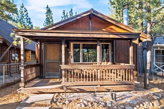 Building Photo - Charming 2 Bedroom Home in Erwin Lake