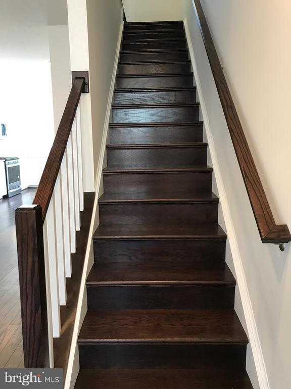 Building Photo - 565 Shorthorn Way