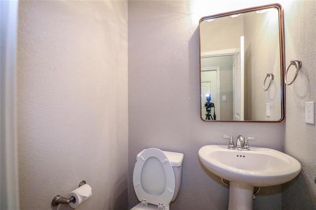 Building Photo - 4709 Sleepy Meadows Dr