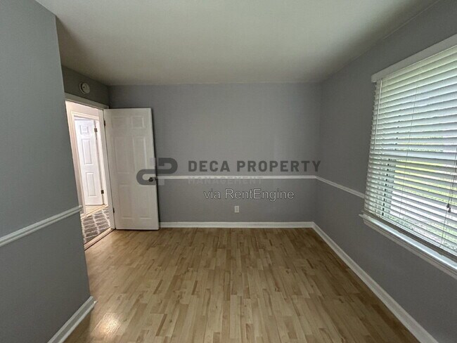 Building Photo - 1175 Gahan Dr
