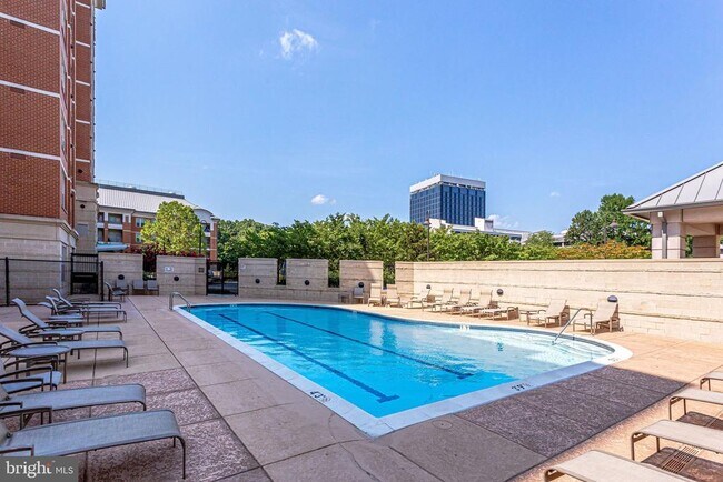 Building Photo - 11760 Sunrise Valley Dr