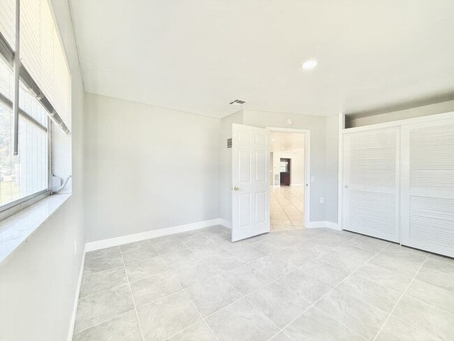 Building Photo - 4440 Maceachen Blvd