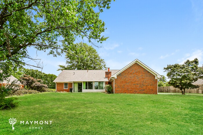 Building Photo - 2355 Fieldstone Dr SE