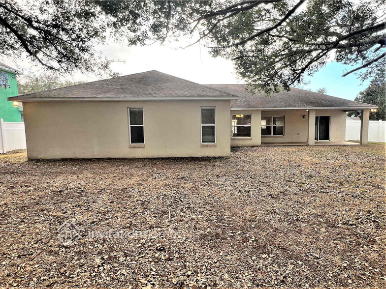 Building Photo - 752 Westview Dr