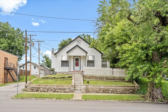 Primary Photo - 711 S 5th St