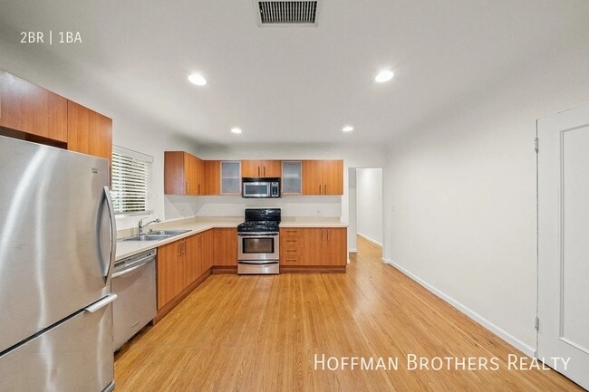 Building Photo - 8912 Rangely Ave