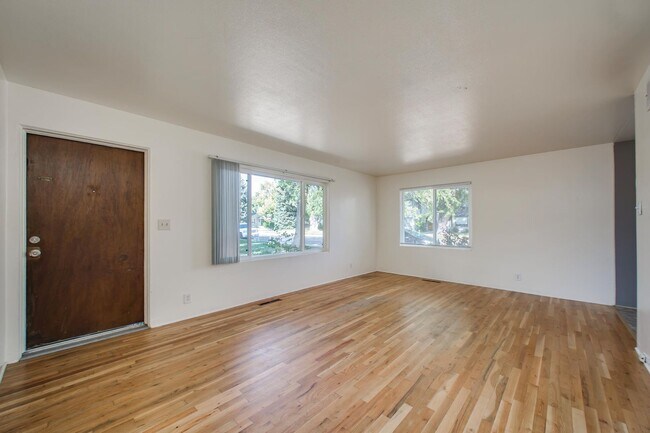 Building Photo - 1509 S Leadville Ave