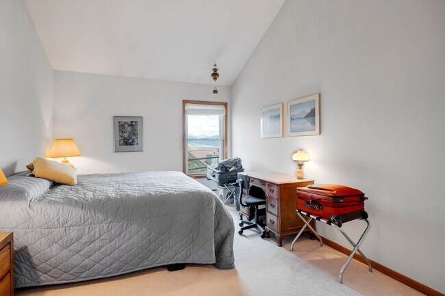 Building Photo - WINTER RENTAL-Buffalo Village-2 Bedroom Plus Loft with Amazing Views