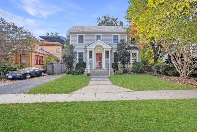 Building Photo - 4 Bed 4 Bath - Bethesda Expanded Colonial - One Car Garage