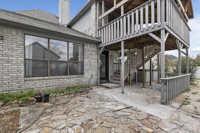Building Photo - 2416 Brookhaven Dr