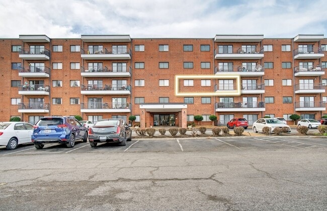 Building Photo - 200 Sanders Ferry Rd