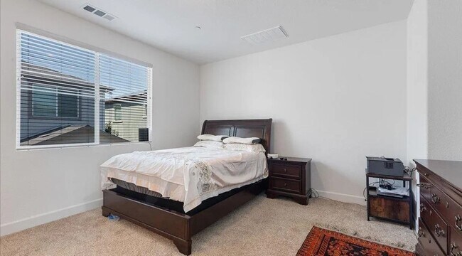 Building Photo - Beautifully maintained home located in a quiet, desirable Pittsburg neighborhood.