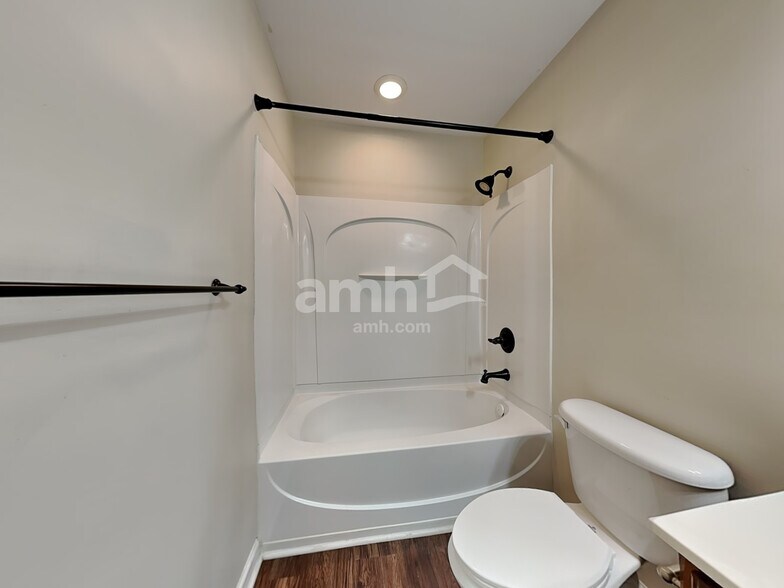 Building Photo - 3 Byswick Ct