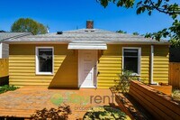 Building Photo - Clean Design and Easy Living in Seattle