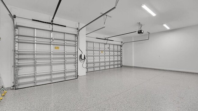 Building Photo - 601 Hookline Cir