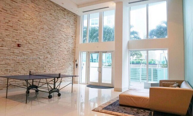 Building Photo - 41 SE 5th St