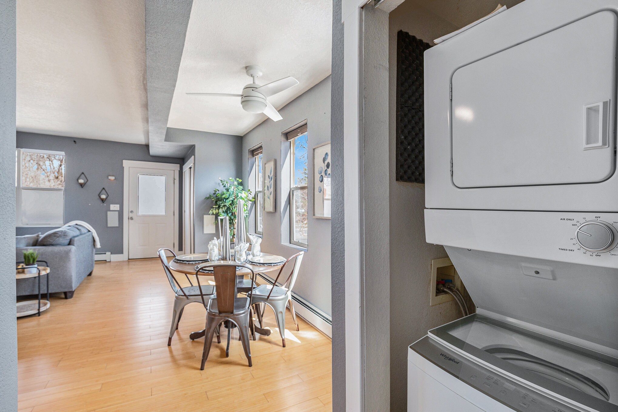 Building Photo - 2610 Iris Ave