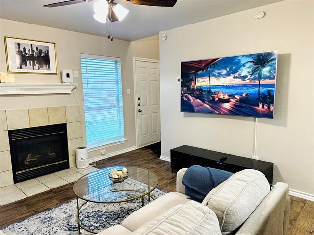 Building Photo - 2808 Sunset Strip Dr