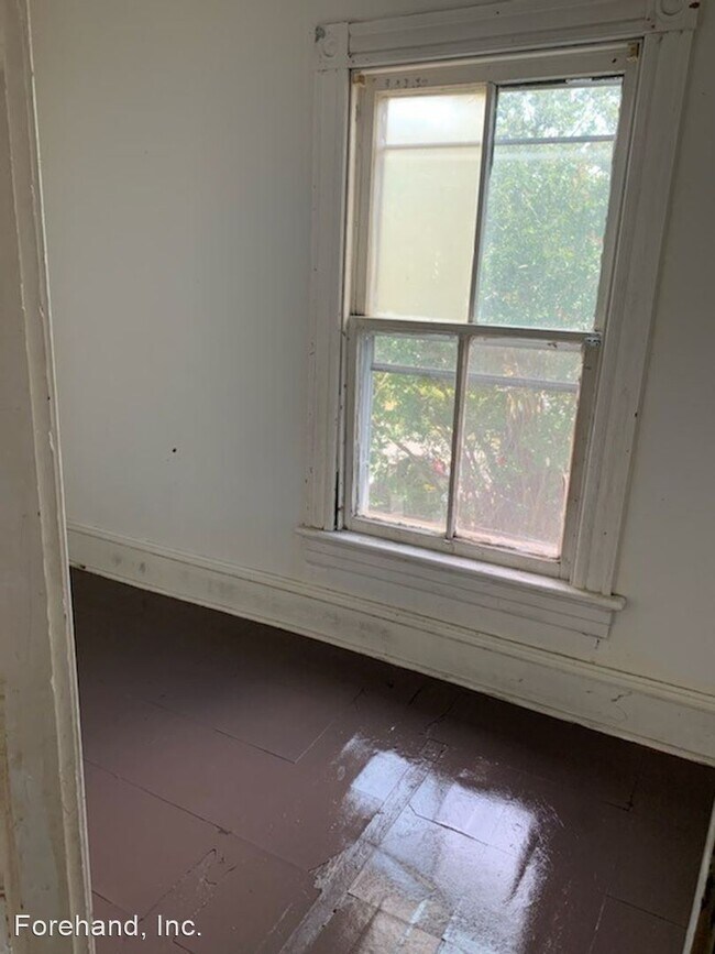 Building Photo - 1711 Floyd St