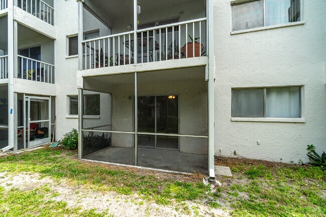 Building Photo - Move-In Ready 55+ Condo | 2BR/2BA | Granite Kitchen | Cape Coral