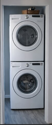 Building Photo - 262 Soledad St