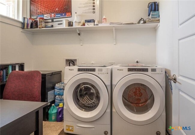 Building Photo - 14020 Neskar Dr