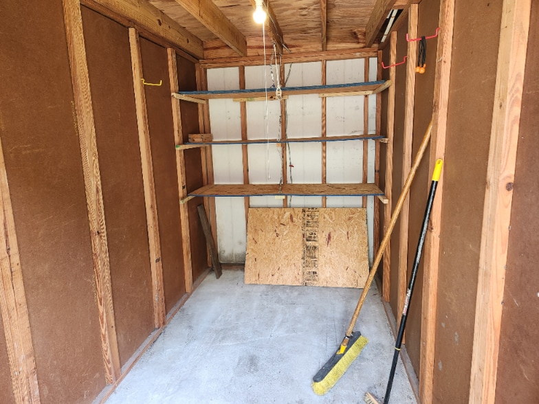 Building Photo - 695 A1A N