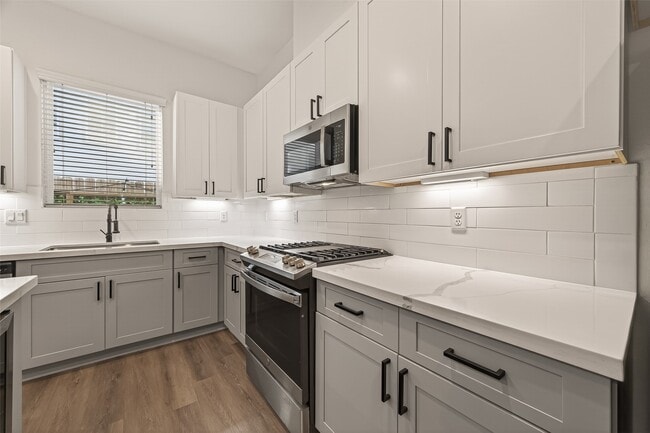 Building Photo - 7707 Johanna Pk Dr