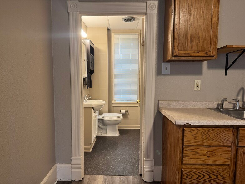 Bathroom - 1413 Jefferson Ave