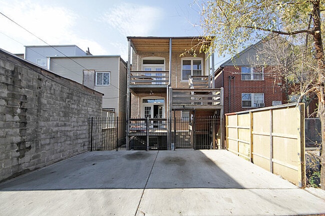 Building Photo - 1517 N Rockwell St