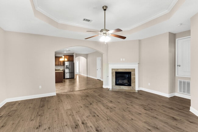 Building Photo - 36 Dickens Dr