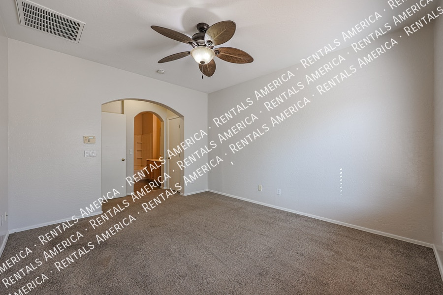 Building Photo - 15029 W Wethersfield Rd