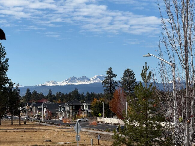 Building Photo - 20869 SE Denver Dr