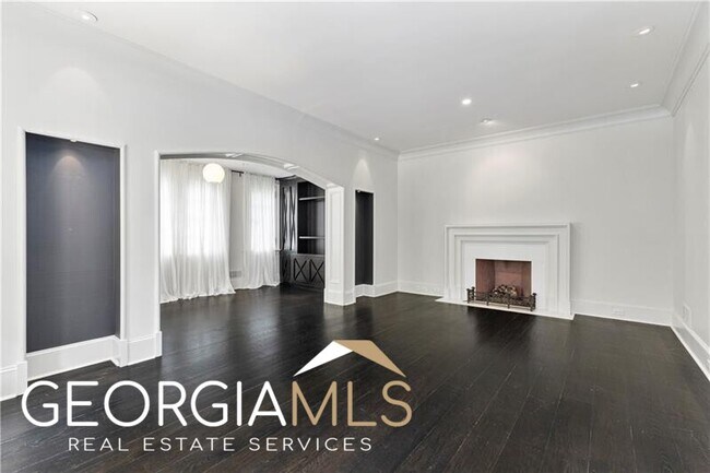 Building Photo - 2522 Habersham Rd NW