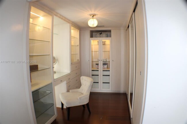 Building Photo - 31 SE 6th St